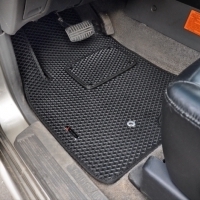 Автомобильные коврики EVA на Mitsubishi Montero III 5D (2000-2006)