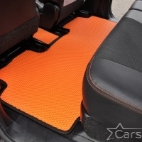 Коврики текстильные на Toyota Sienta II пр.руль (2015->)